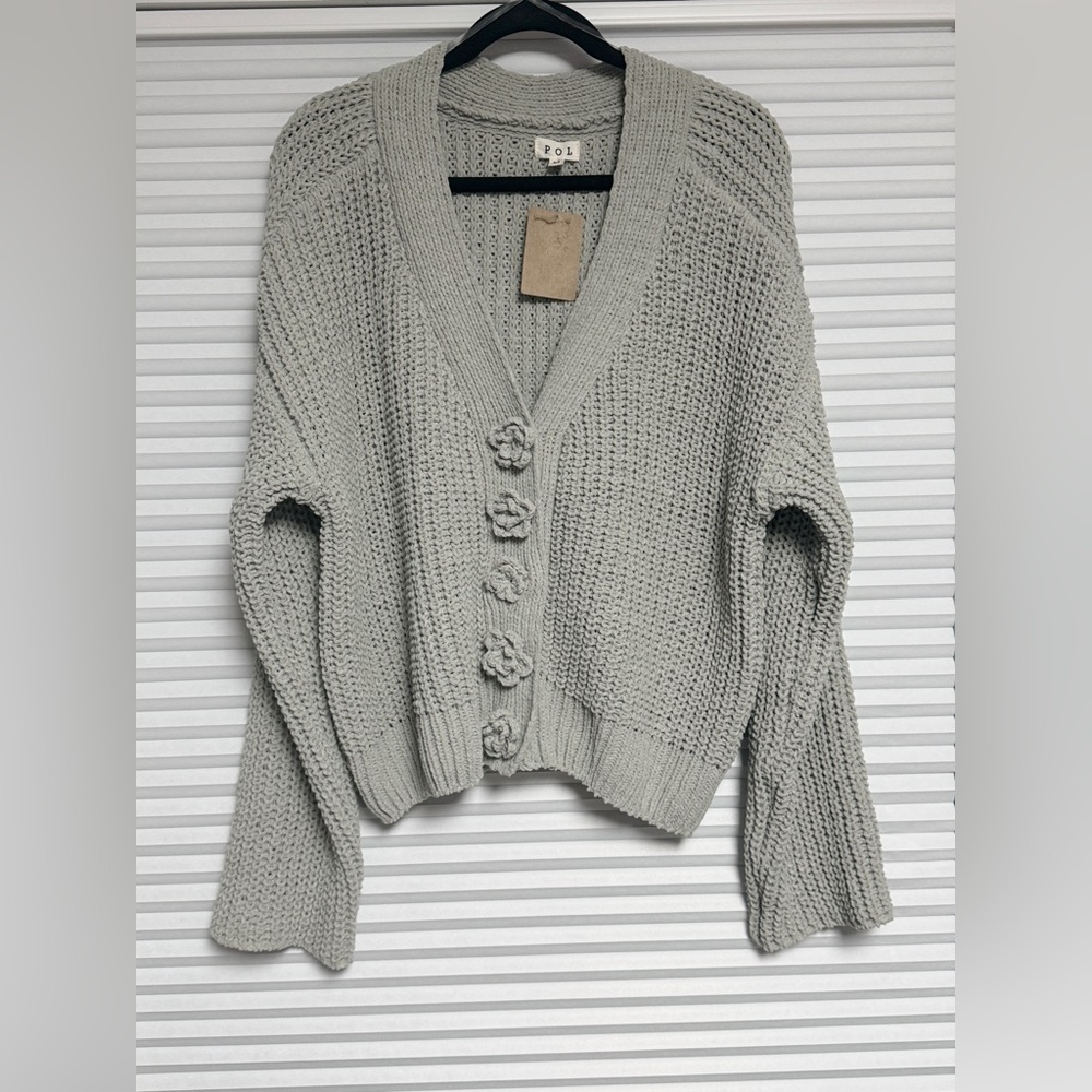 New POL Light Gray V-Neck Cardigan Oversized. - Picture 3 of 7